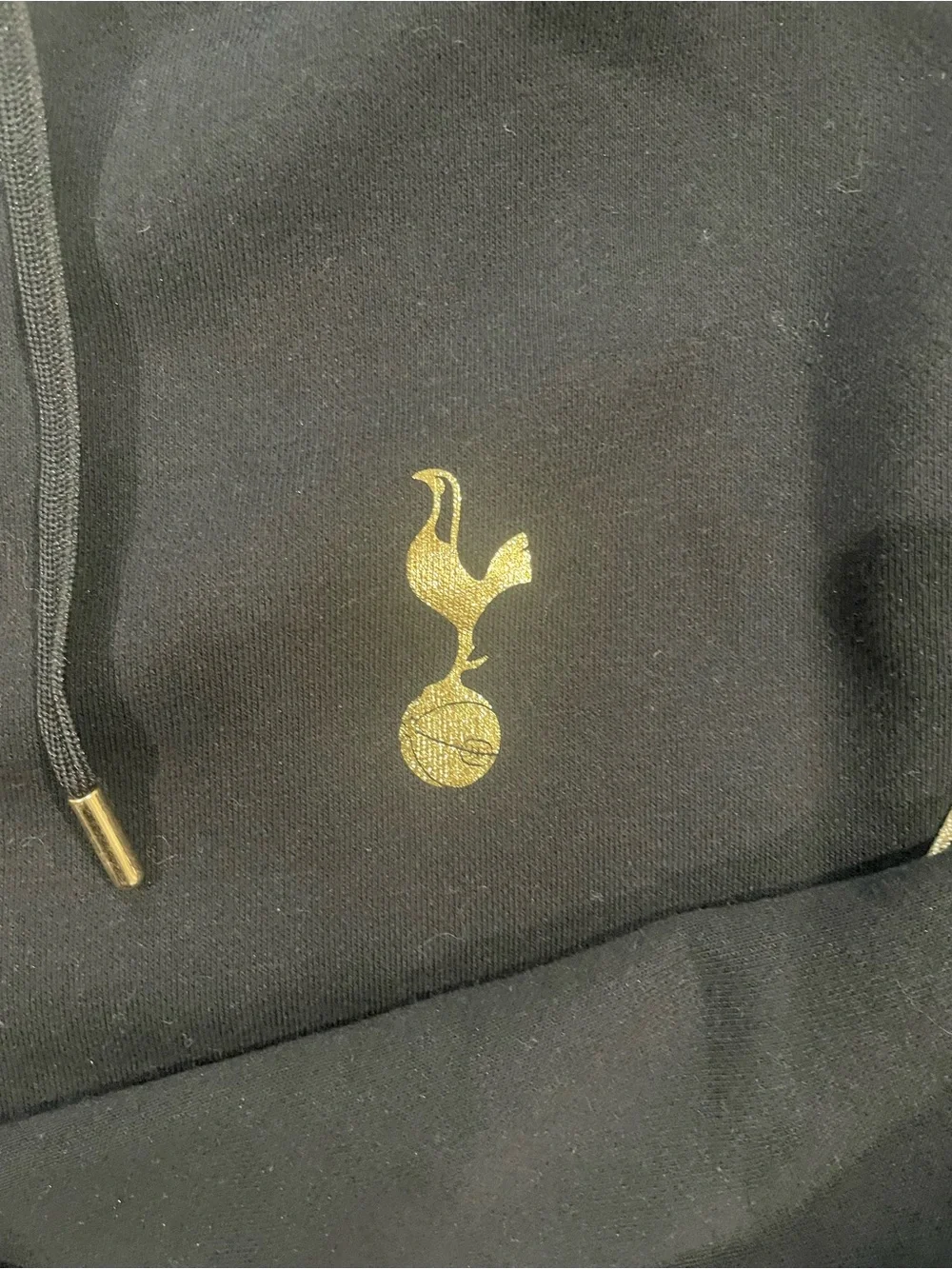 Tottenham Hotspur Women’s Black Hoodie with Gold Details. Fits UK 18 NWT ⚽️ 🐓